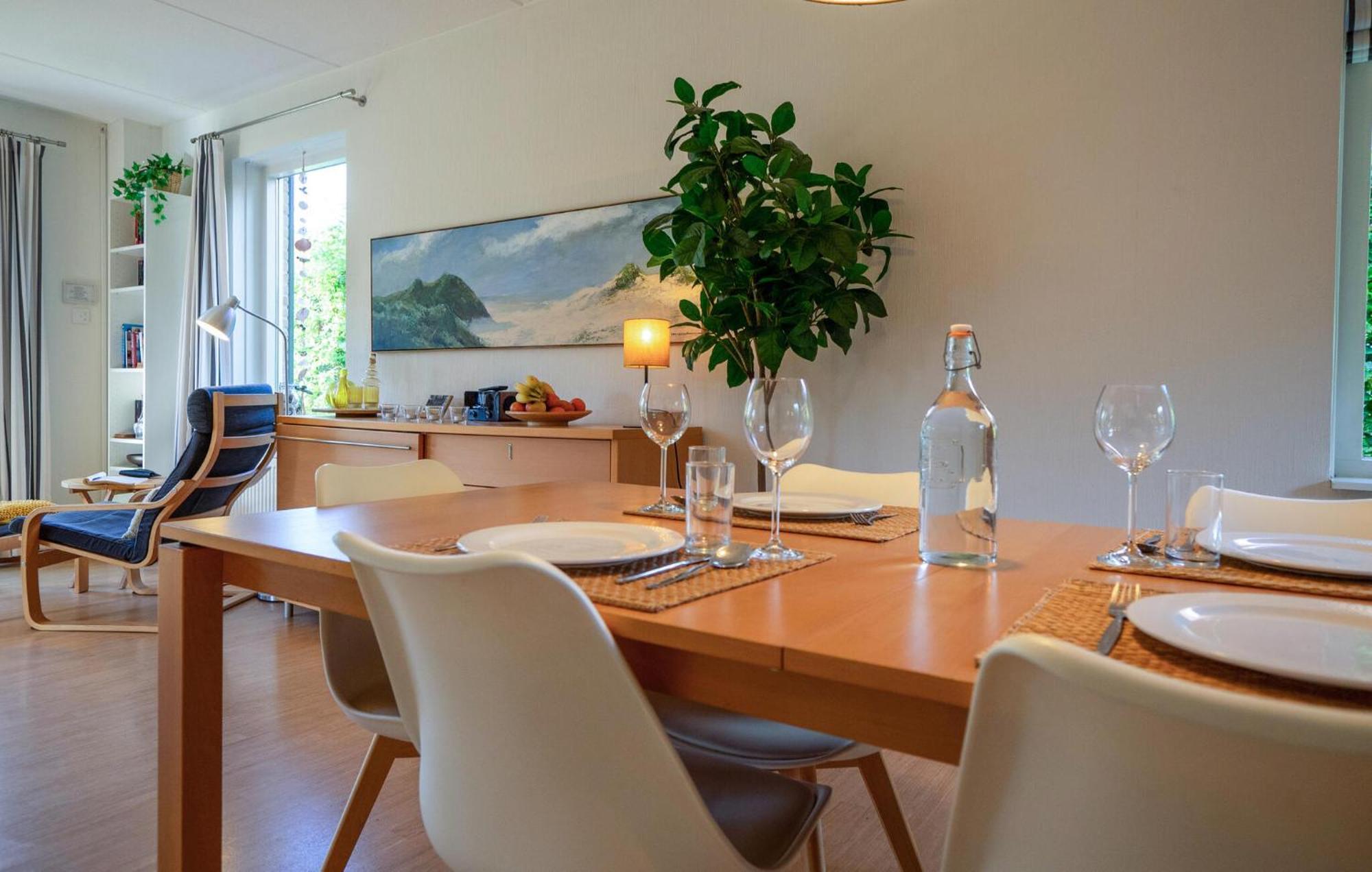 3 Bedroom Lovely Home In Zonnemaire Buitenkant foto