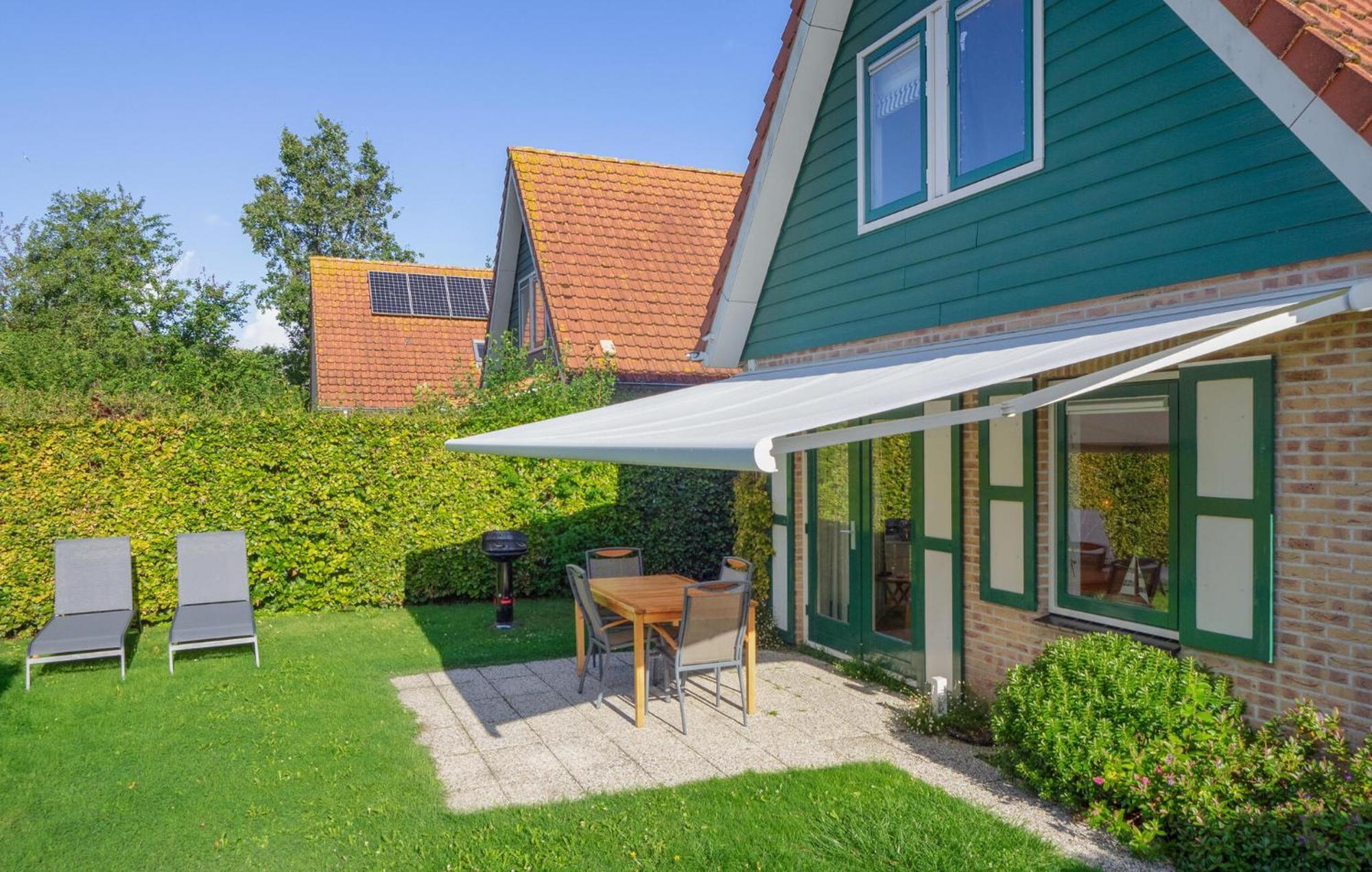 3 Bedroom Lovely Home In Zonnemaire Buitenkant foto